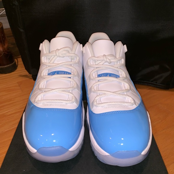 Air Jordan 11 Low UNC - Picture 2 of 9